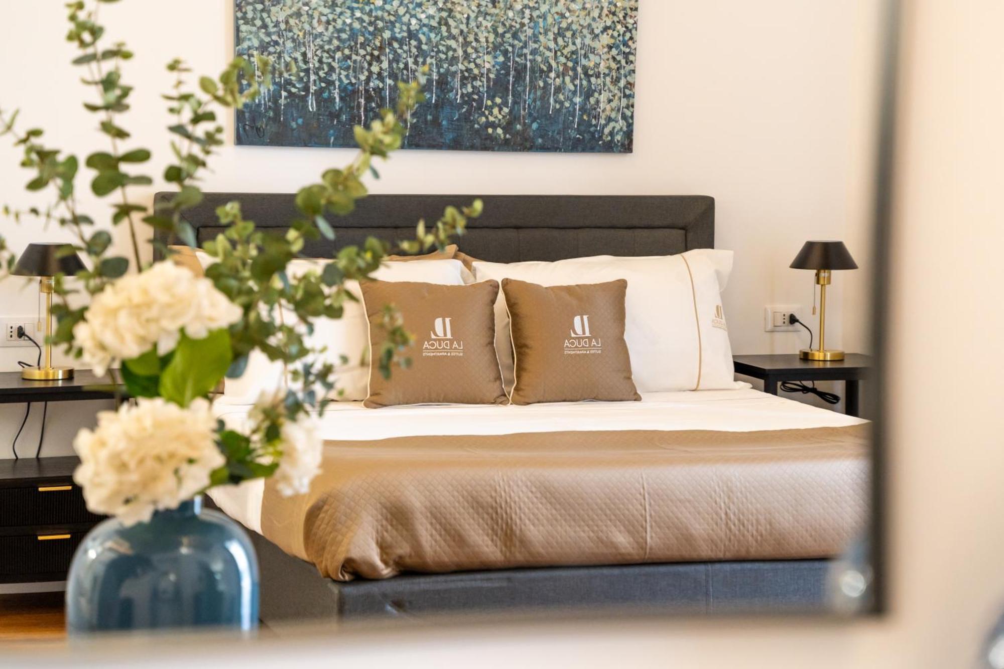 פלרמו La Duca Suites & Apartments מראה חיצוני תמונה