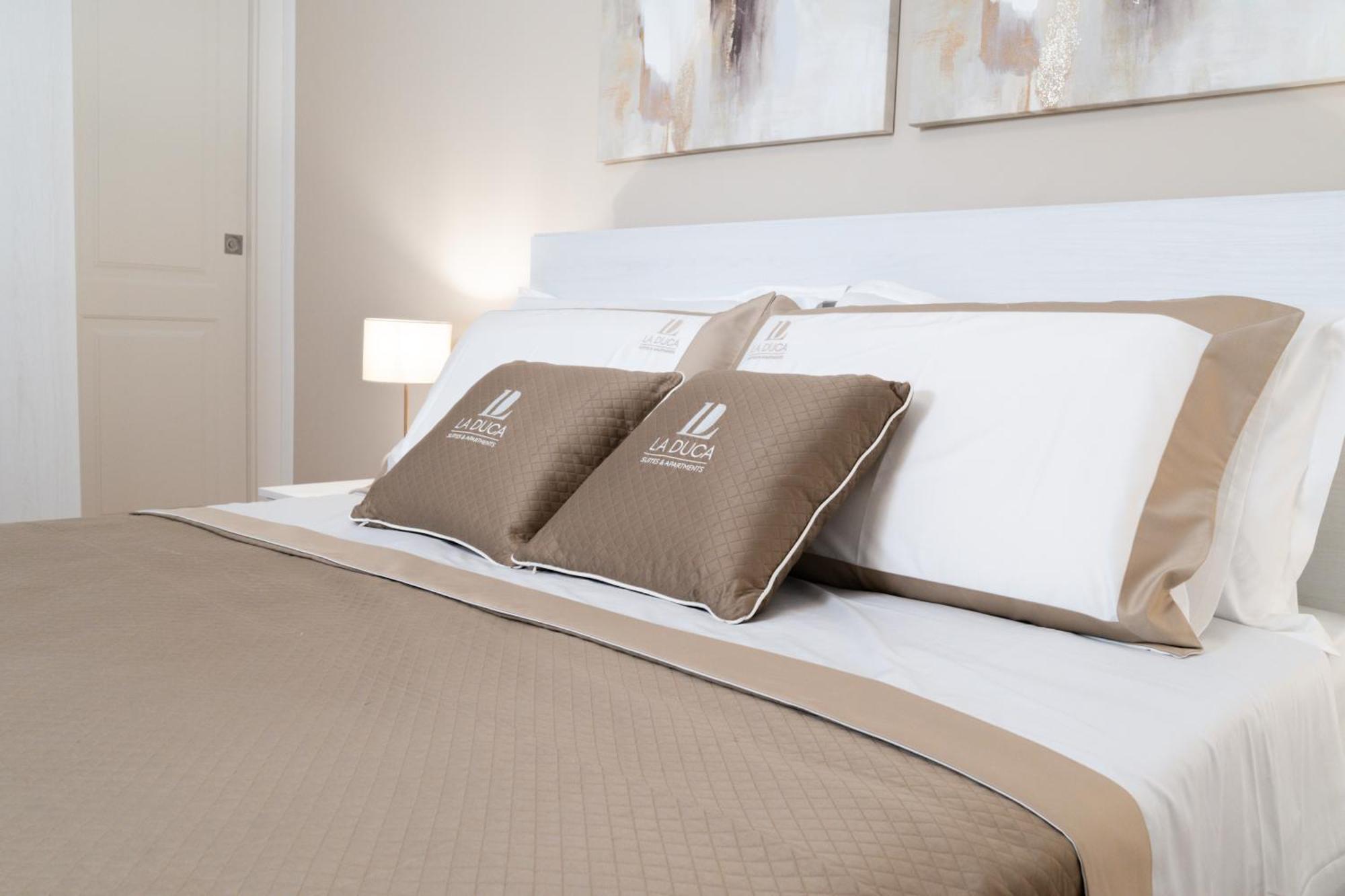 פלרמו La Duca Suites & Apartments מראה חיצוני תמונה