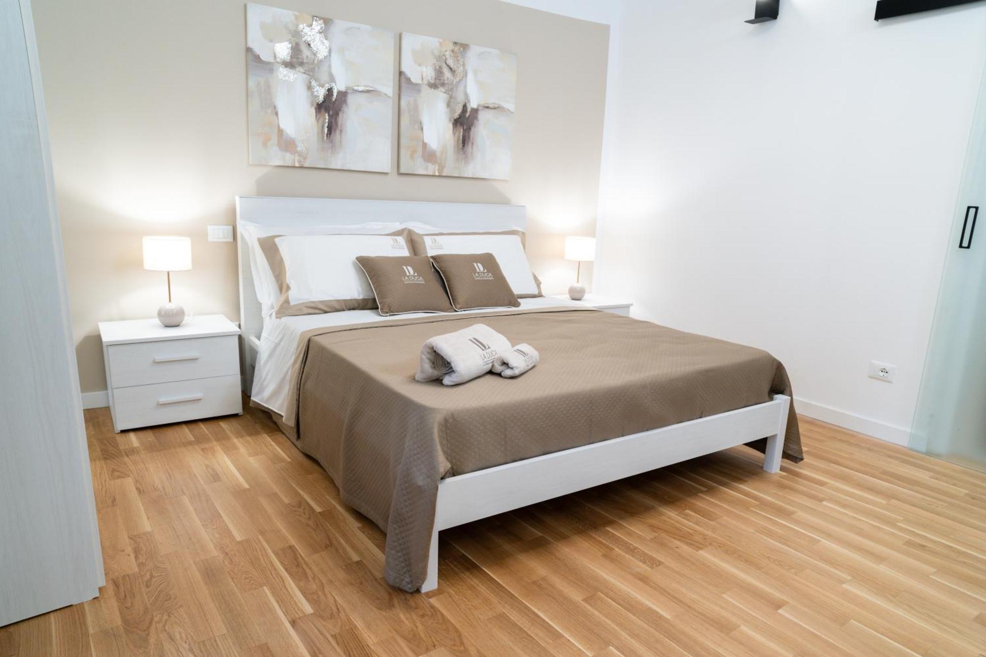 פלרמו La Duca Suites & Apartments מראה חיצוני תמונה