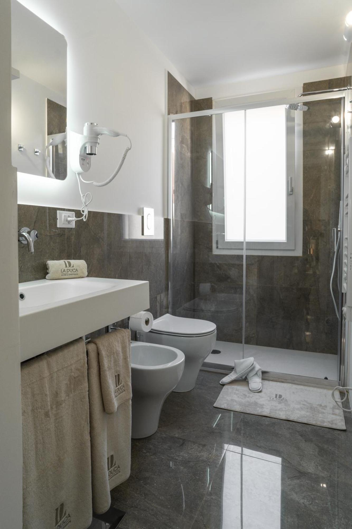 פלרמו La Duca Suites & Apartments מראה חיצוני תמונה