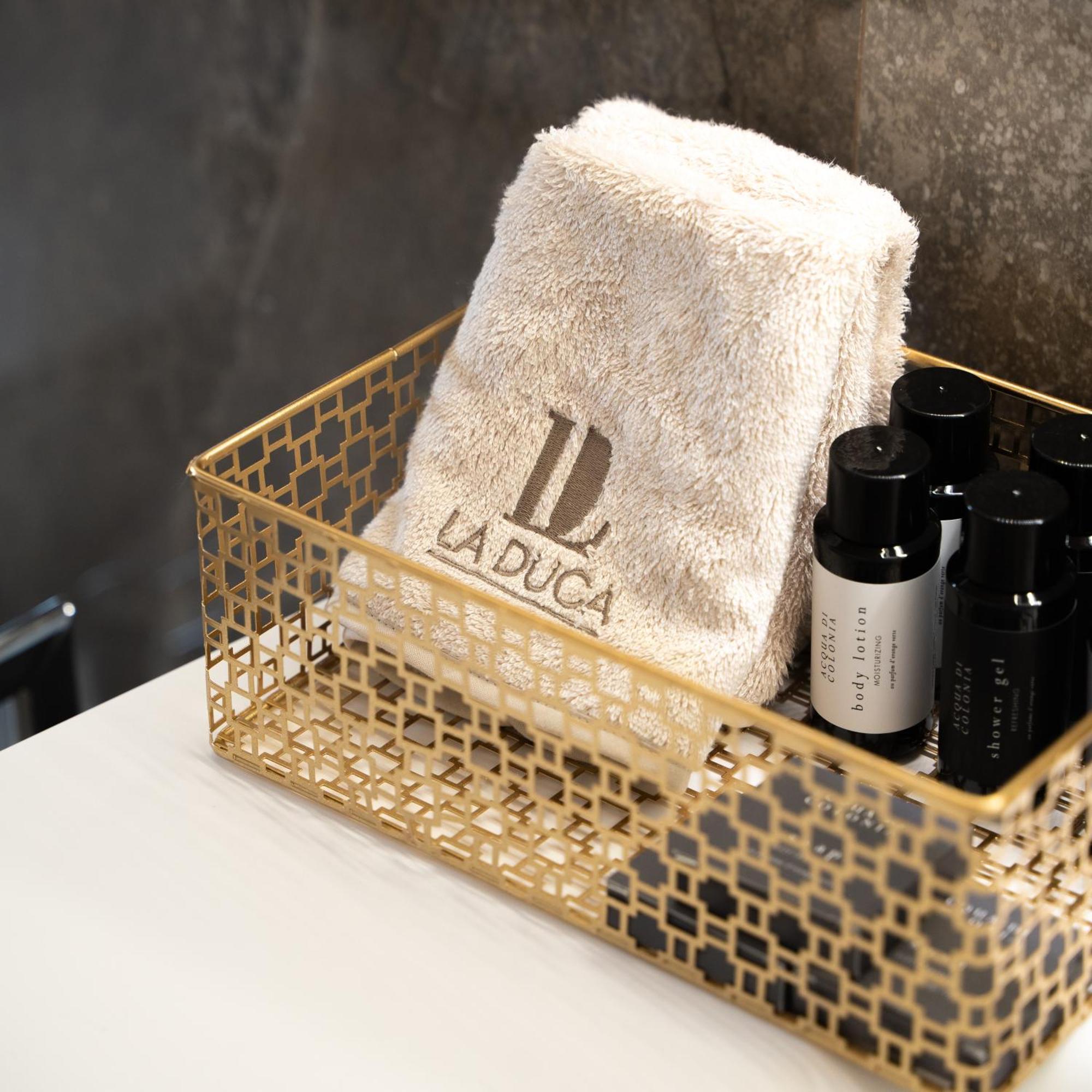 פלרמו La Duca Suites & Apartments מראה חיצוני תמונה