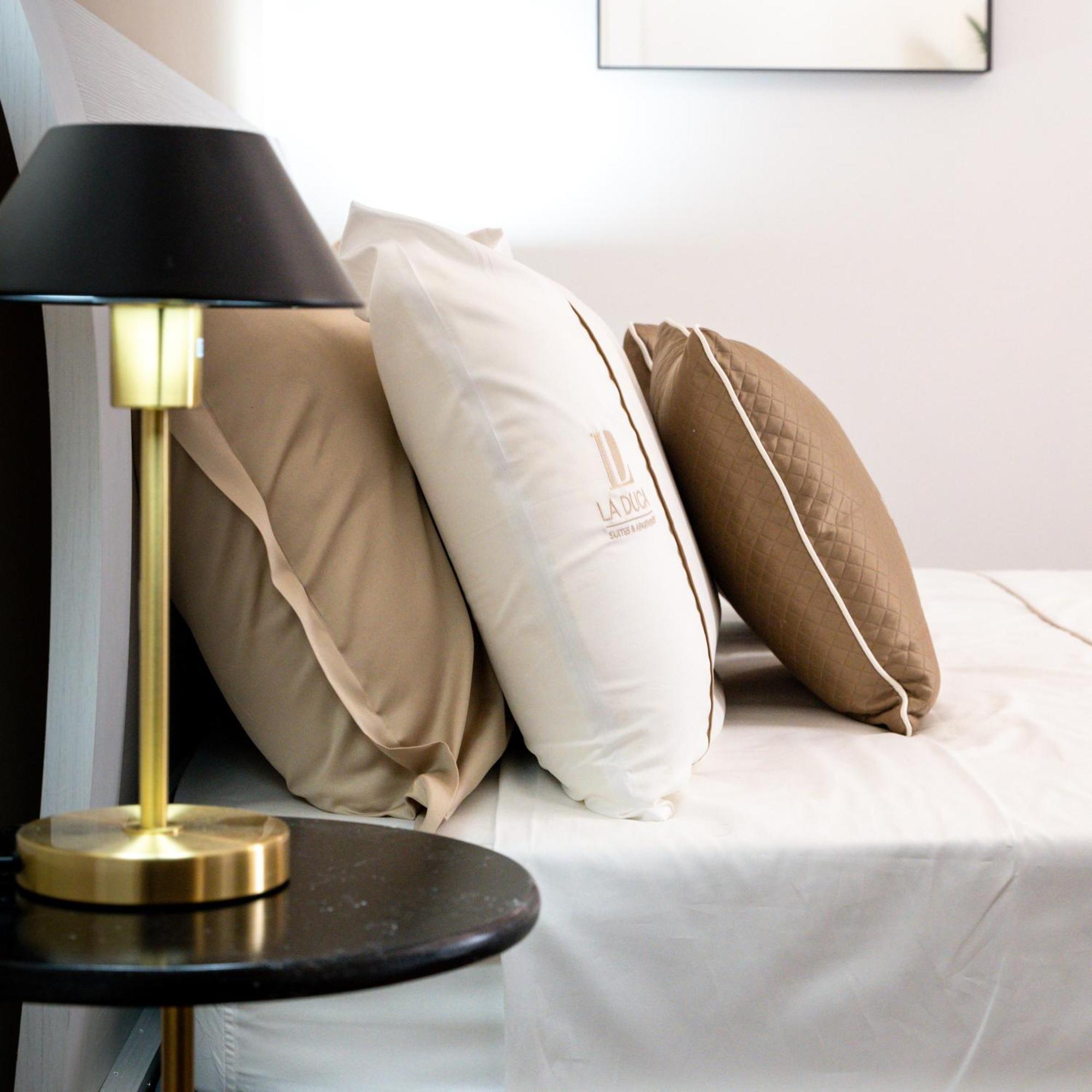 פלרמו La Duca Suites & Apartments מראה חיצוני תמונה