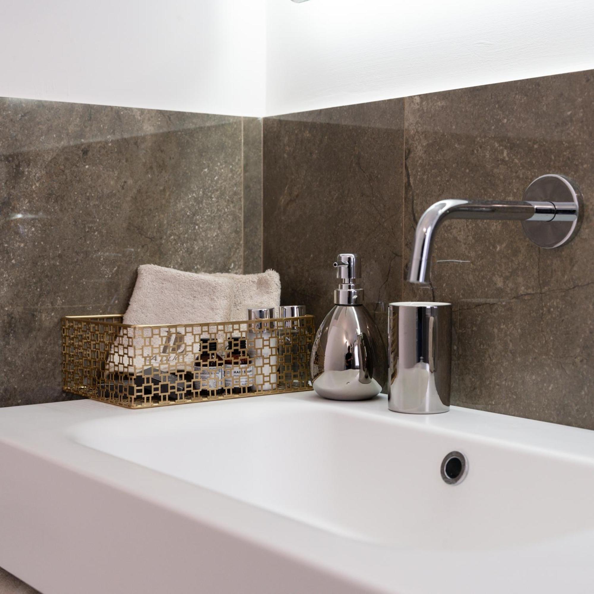 פלרמו La Duca Suites & Apartments מראה חיצוני תמונה